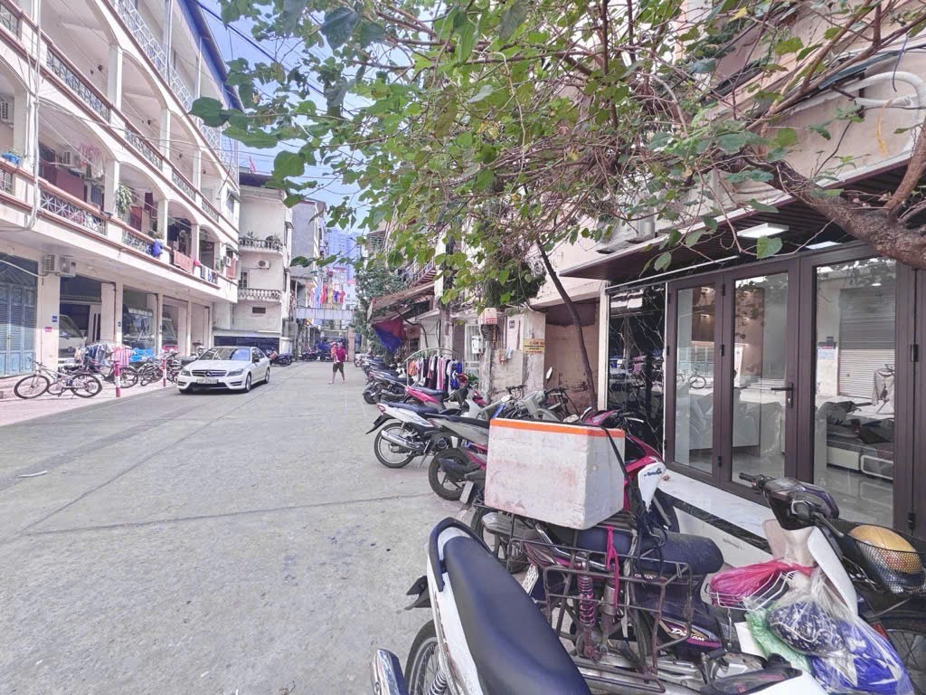TẬP THỂ TẦNG 1 - TRƯỚC NHÀ Ô TÔ TRÁNH 3PN - CHỦ TẶNG FULL NỘI THẤT CHỈ 4.35 TỶ 5