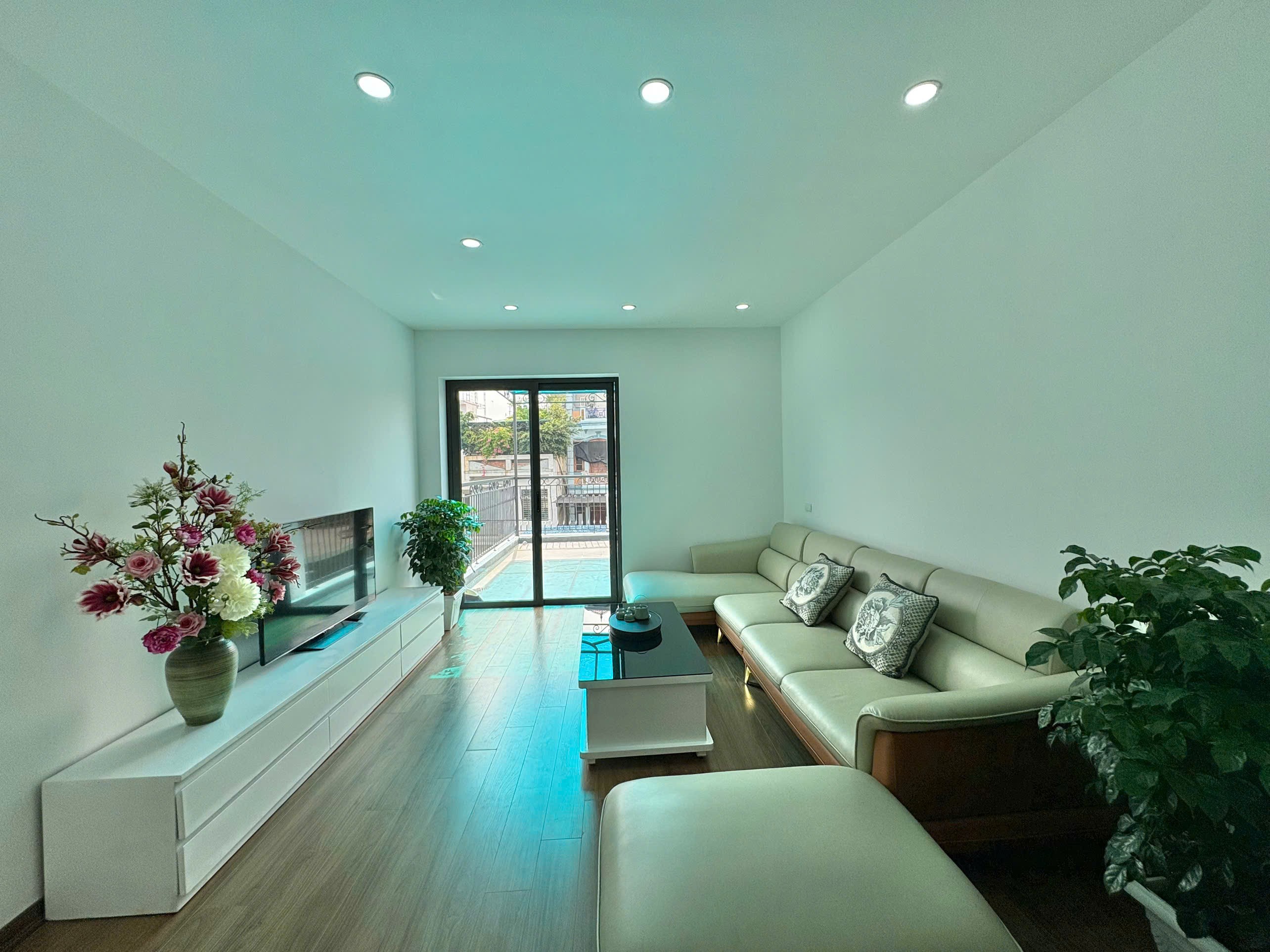 Cần bán Nhà mặt tiền đường Trương Định, Phường Tương Mai, Diện tích 60m², Giá 17 Tỷ 2