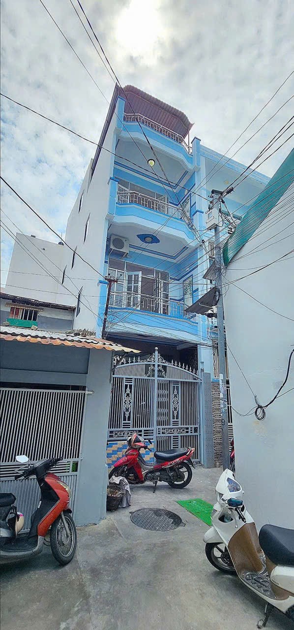 Bán nhà 4 tầng Tttp Nha Trang , Đường Thống Nhất ,P. Phương Sơn , Gía : 3 tỷ 290