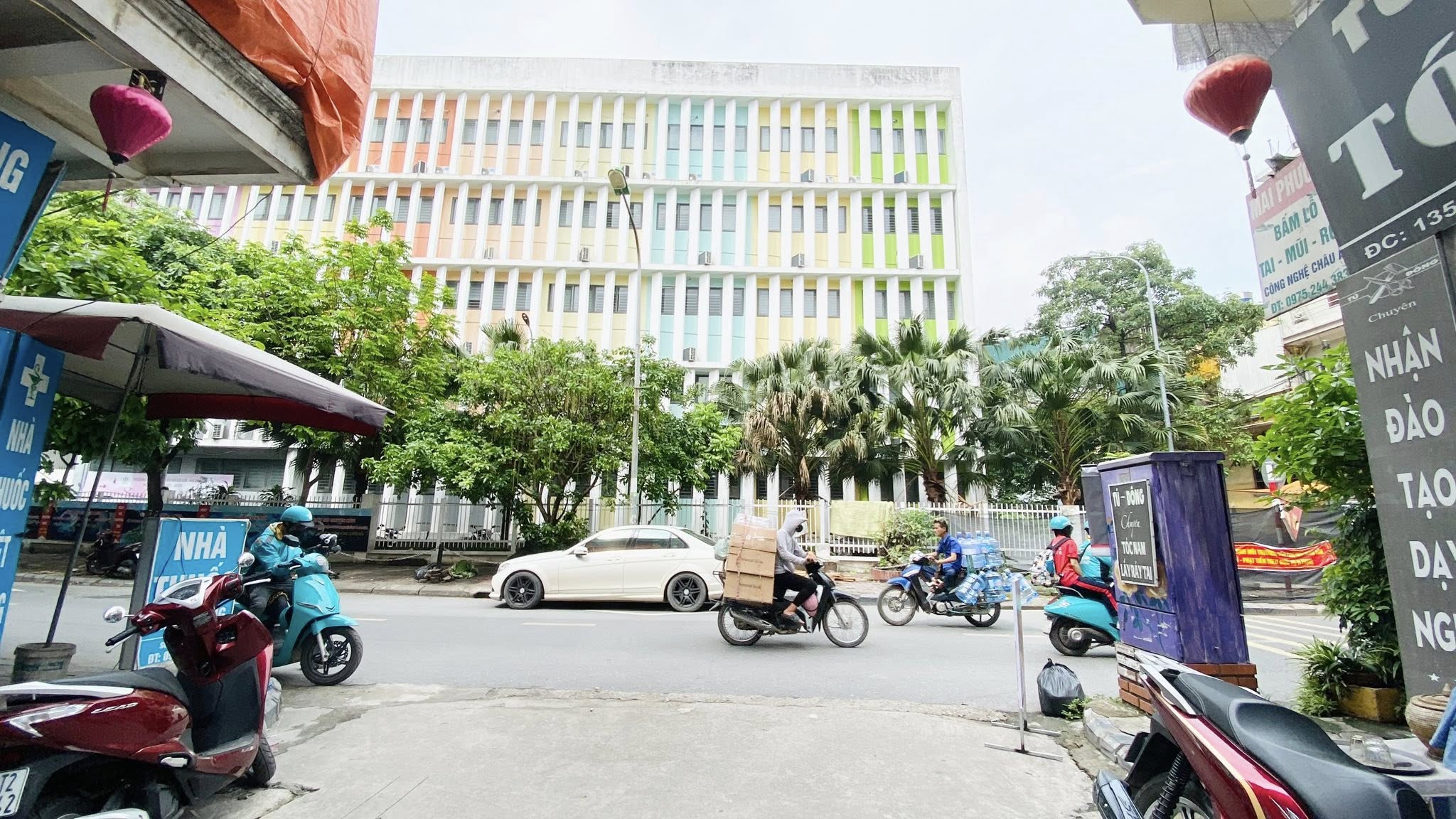 B.á.n nhà mặt phố Lê Quý Đôn 70m- MT6.4m- 2 THOÁNG-Ô TÔ TRÁNH – kinh doanh giá 9.7 tỉ có tl (Nói