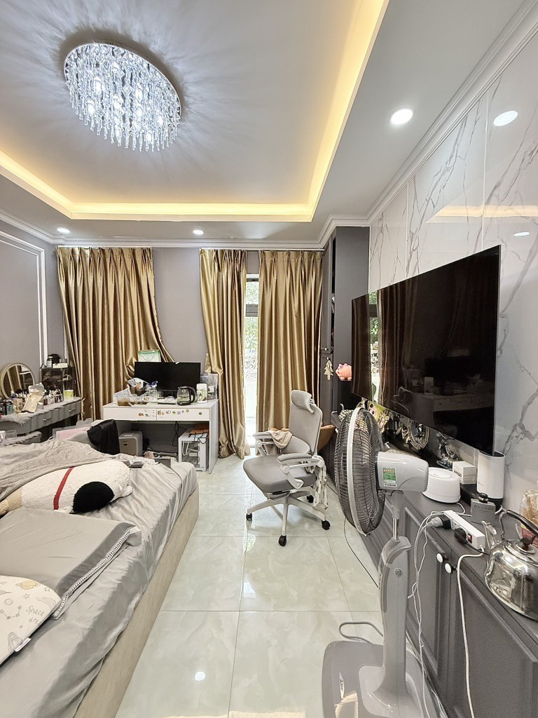 Mặt tiền kinh doanh Bùi Minh Trực, 4.5x18, Nhà mới ở ngay chỉ 12 tỷ 9 3