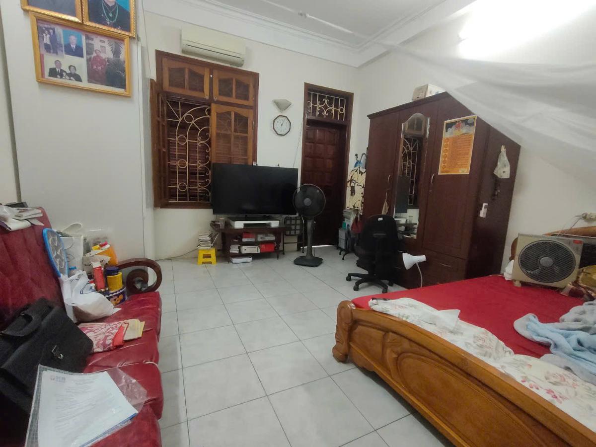 PHÂN LÔ PHÙNG CHÍ KIÊN - HOÀNG QUỐC VIỆT ÔTÔ VÀO NHÀ - NGÕ THÔNG 2 THOÁNG - 72M*4T 5