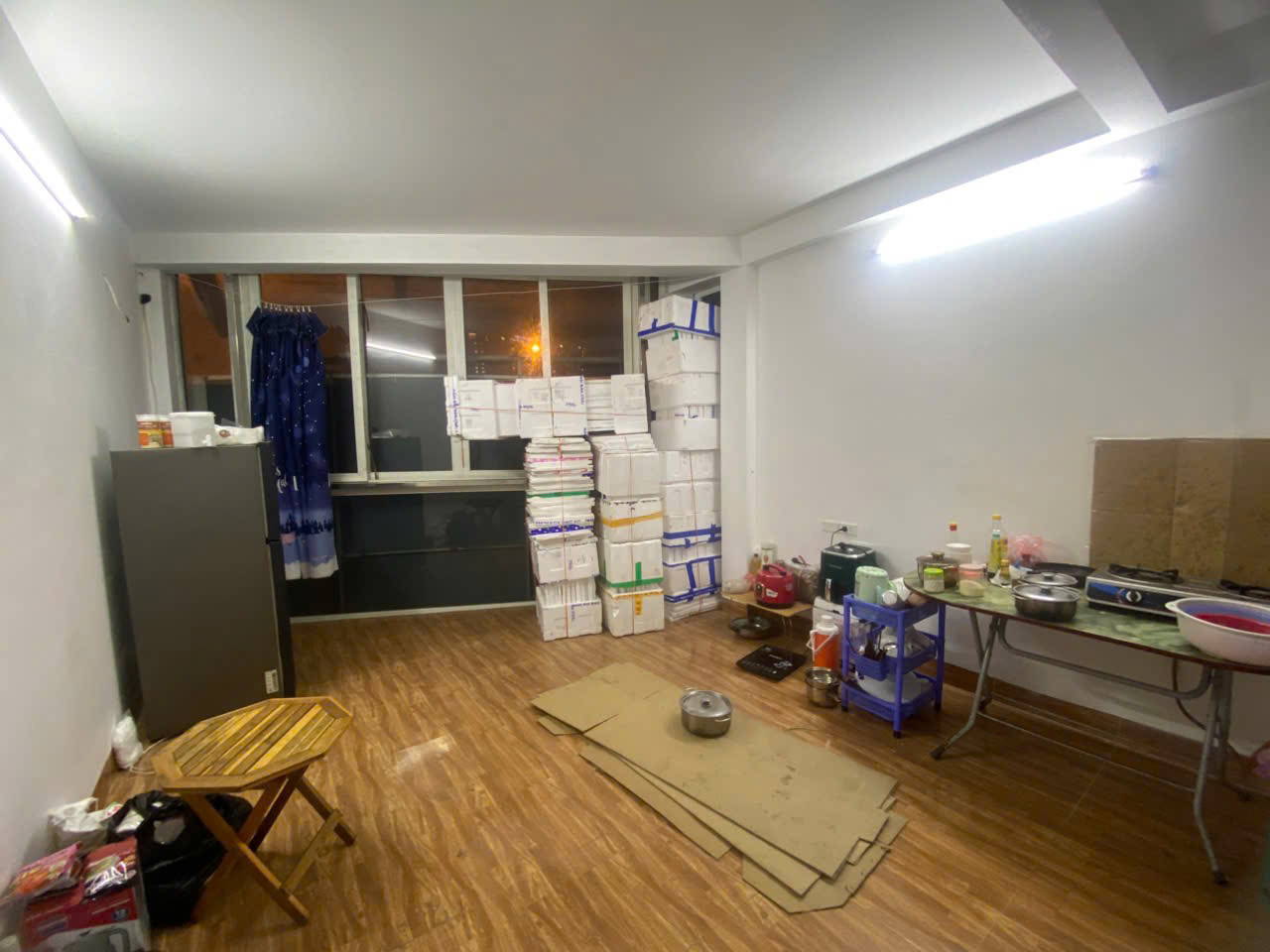 BÁN NHÀ MẶT PHỐ VÕ CHÍ CÔNG – 49M², 5 TẦNG, MẶT TIỀN 7.8M, SỔ ĐỎ CHÍNH CHỦ 3