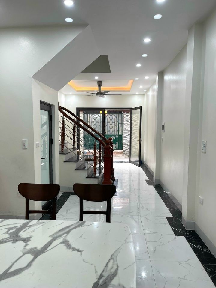 Bán nhà cạnh trường THPT Đan Phượng. Đơn lập 43m2 xây 4 tầng ở NGAY. Ngõ thông Ôtô qua nhà 2