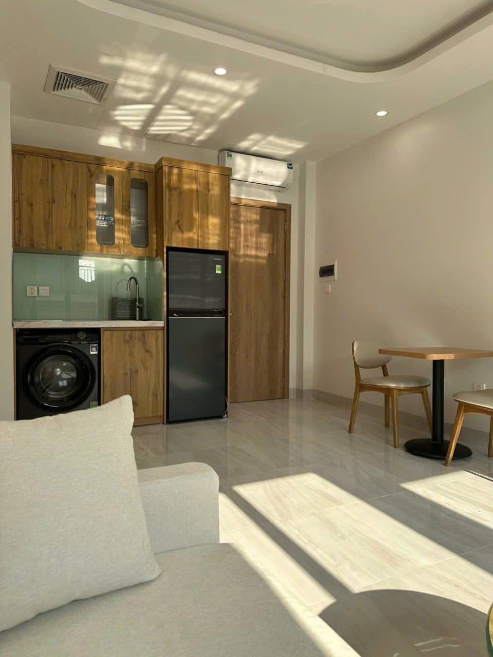 Cho thuê căn hộ 1PN rộng 55m2 tại Tứ Liên, Tây Hồ, đầy đủ nội thất đẹp hiện đại 2