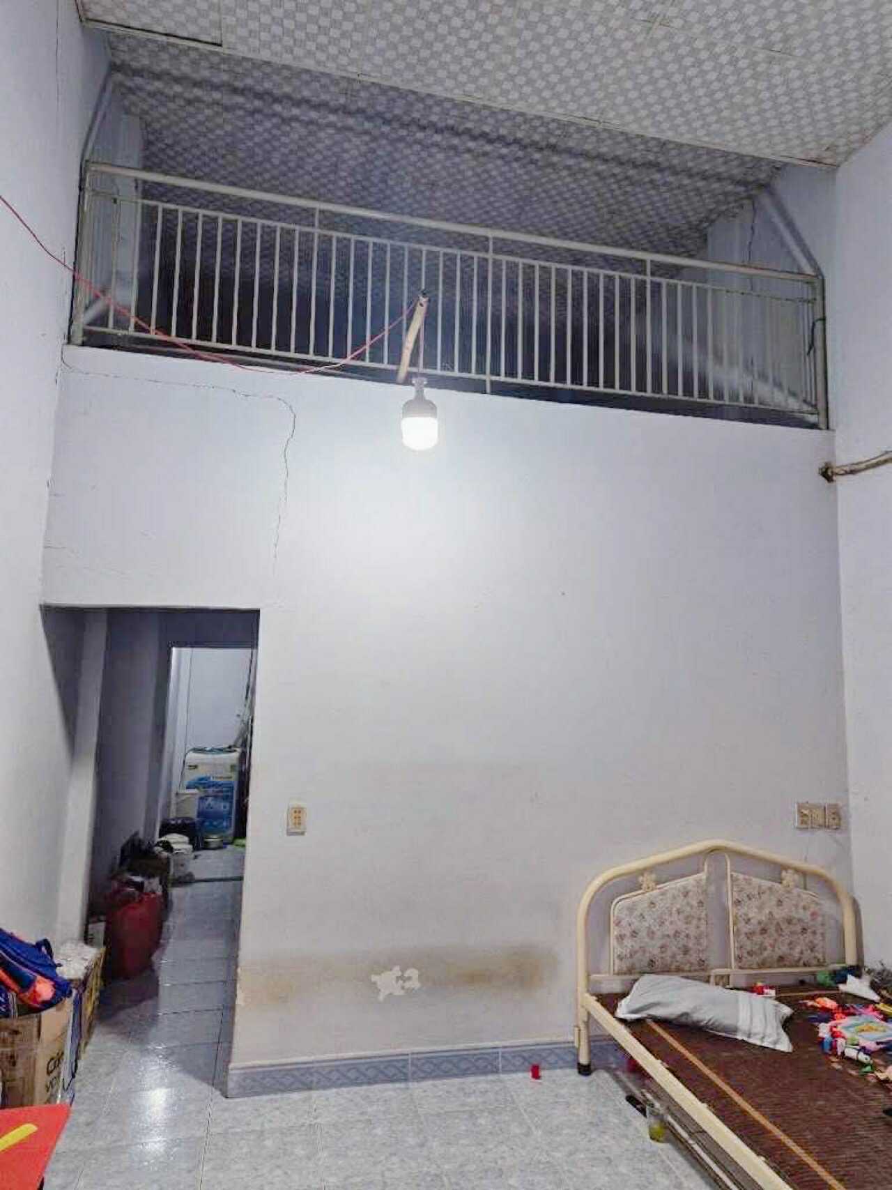 Nhà cấp 4 có lửng 40m2 (4*11) Lê Văn Khương Q12 , hẻm 4m , ngay chợ Thiếc , 3 tỷ nhỉnh 0932030061 3