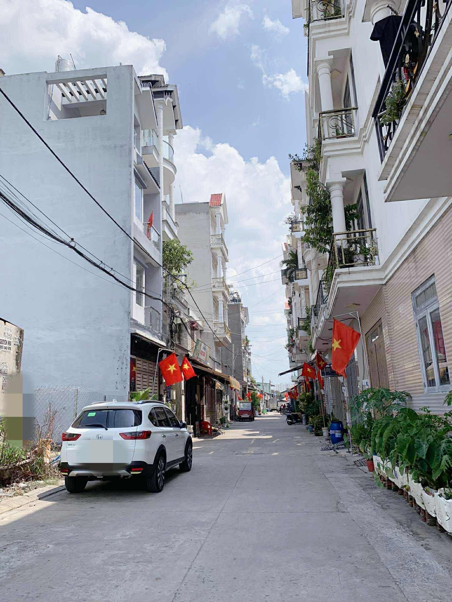 Bán nhà đường 8m — 58m2-3tang Bùi Văn Ngữ Q12 , liền kề ngã 3 Đông Quang , 5 tỷ nhỉnh 0932030061 2