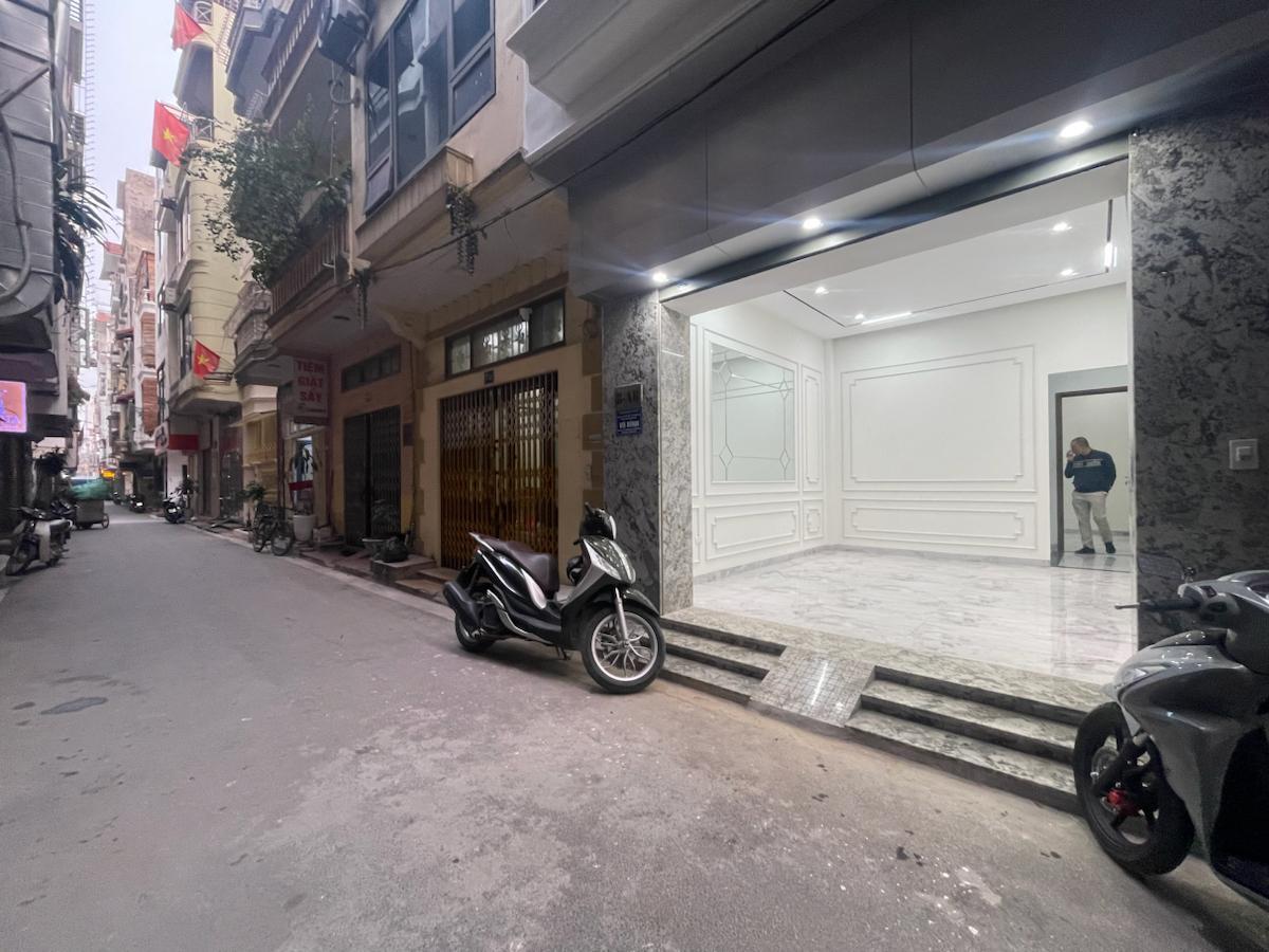 PHÂN LÔ Ô TÔ - Ở, KINH DOANH - THANG MÁY, 2 THOÁNG 41M2*5T NHỈNH 17 TỶ- NHÀ ĐẸP TT CẦU GIẤY 2