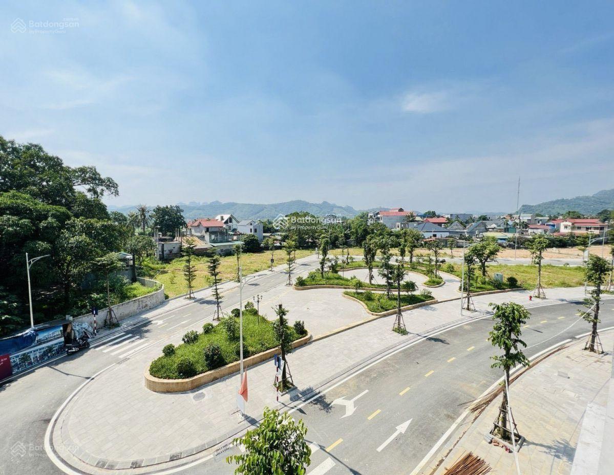 Cần bán lô đất nền trung tâm thị xã Lương Sơn. Giá 2,4 tỷ. 2
