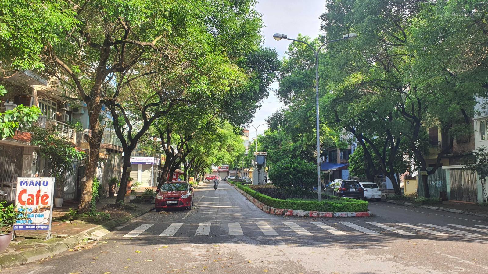 Nhà KĐT Văn Quán 5 tầng, mặt tiền 4,5m, 7 tỷ 2