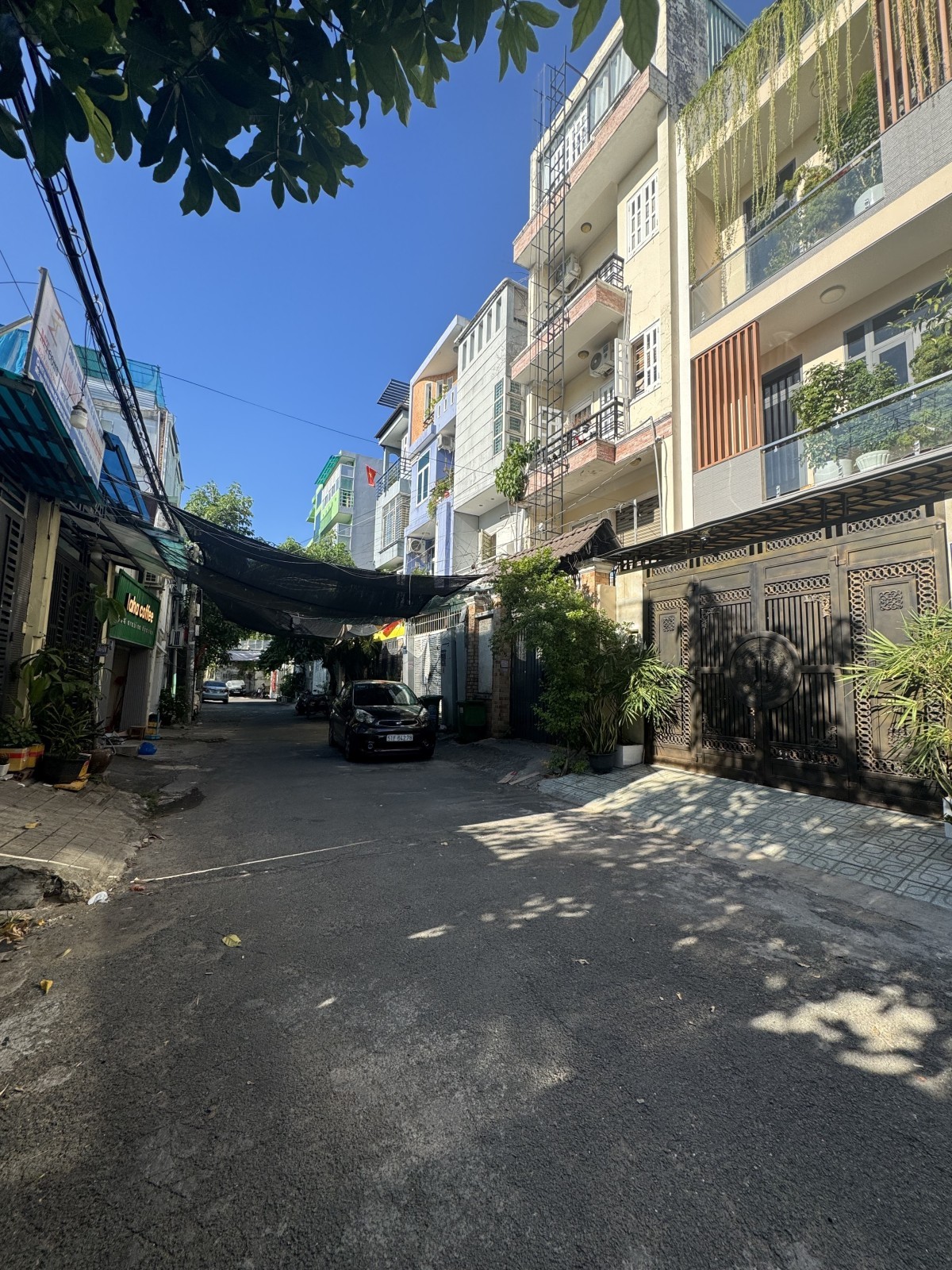 BÌNH THẠNH - NHÀ 4 TẦNG KHU PHÂN LÔ HẺM OTO TRÁNH - DT 77m2 (4 x 19) - GIÁ 11.5T 8