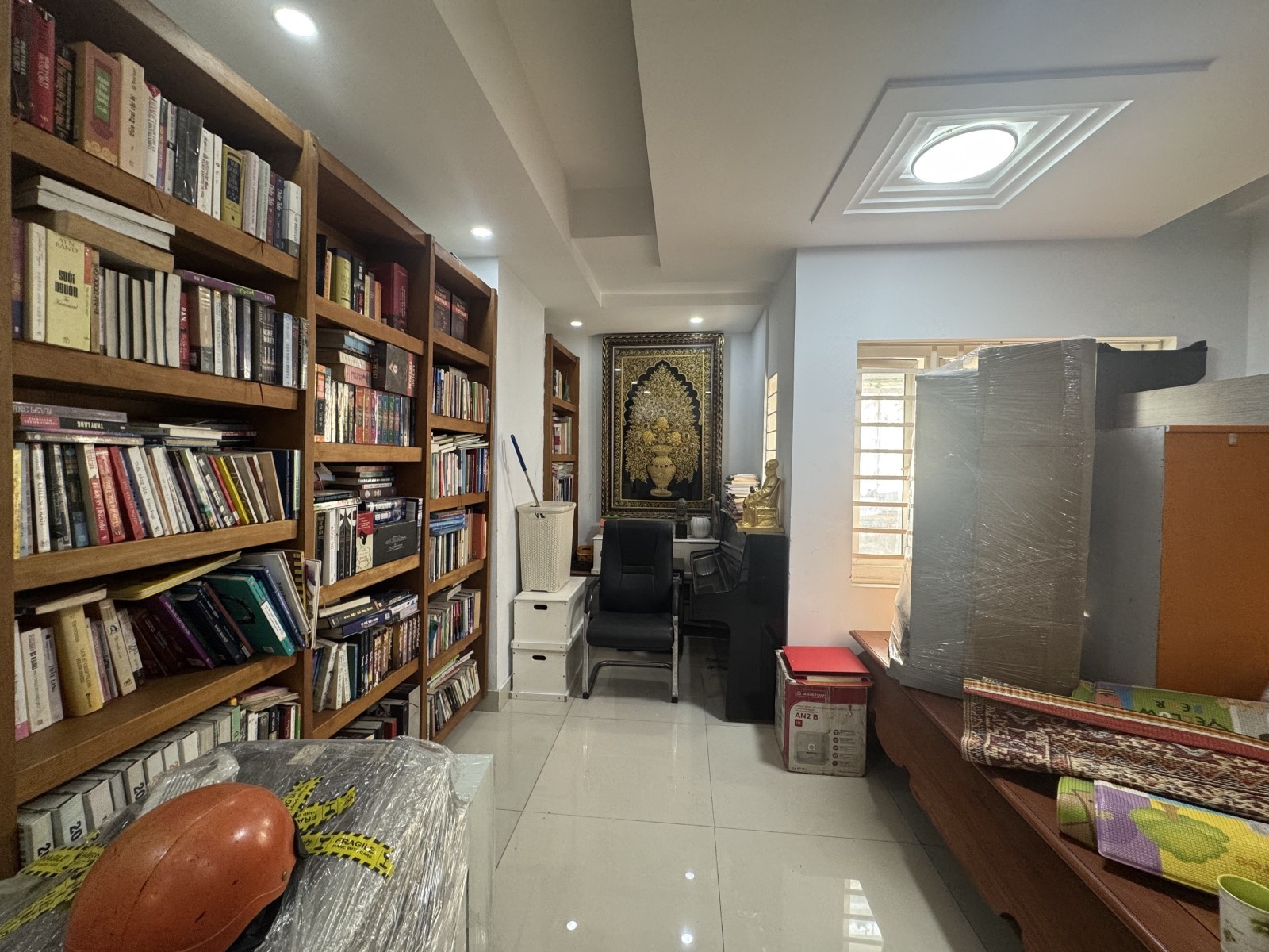 BÌNH THẠNH - NHÀ 4 TẦNG KHU PHÂN LÔ HẺM OTO TRÁNH - DT 77m2 (4 x 19) - GIÁ 11.5T 2