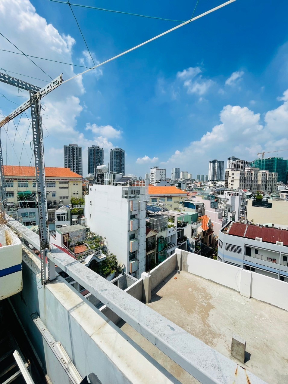 TOÀ NHÀ 7 TẦNG 130m2 GỒM 12 PN ĐANG CHO THUÊ 100TR/THÁNG - GIÁ 32.3T 3