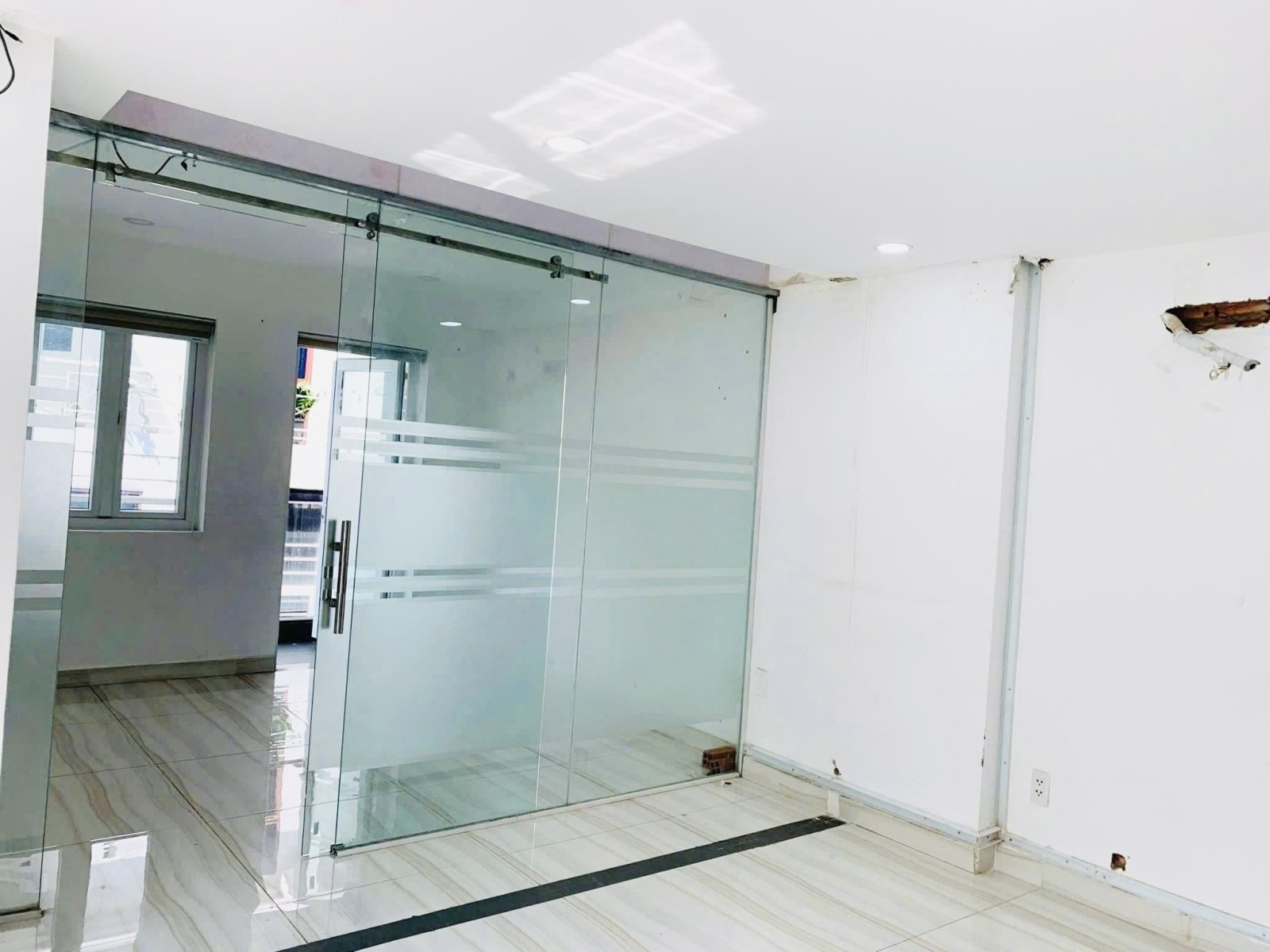 CĂN GÓC 2MT 4 TẦNG HXH BÌNH THẠNH - 52m2 DÒNG TIỀN 22TR/THÁNG - GIÁ 9.9T 10
