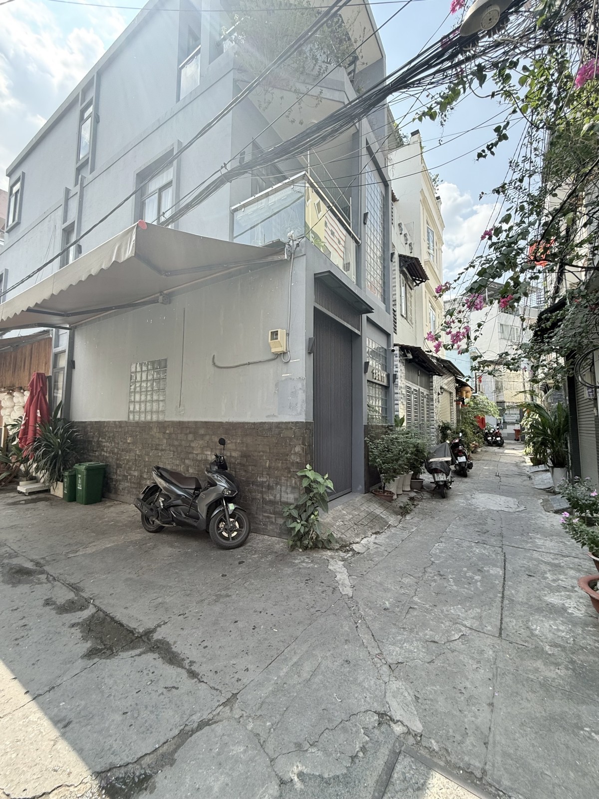 NHÀ 4 TẦNG HXH NGUYỄN THƯỢNG HIỀN - 8PN THUÊ FULL - DT 86m2 - GIÁ 10.8T 8