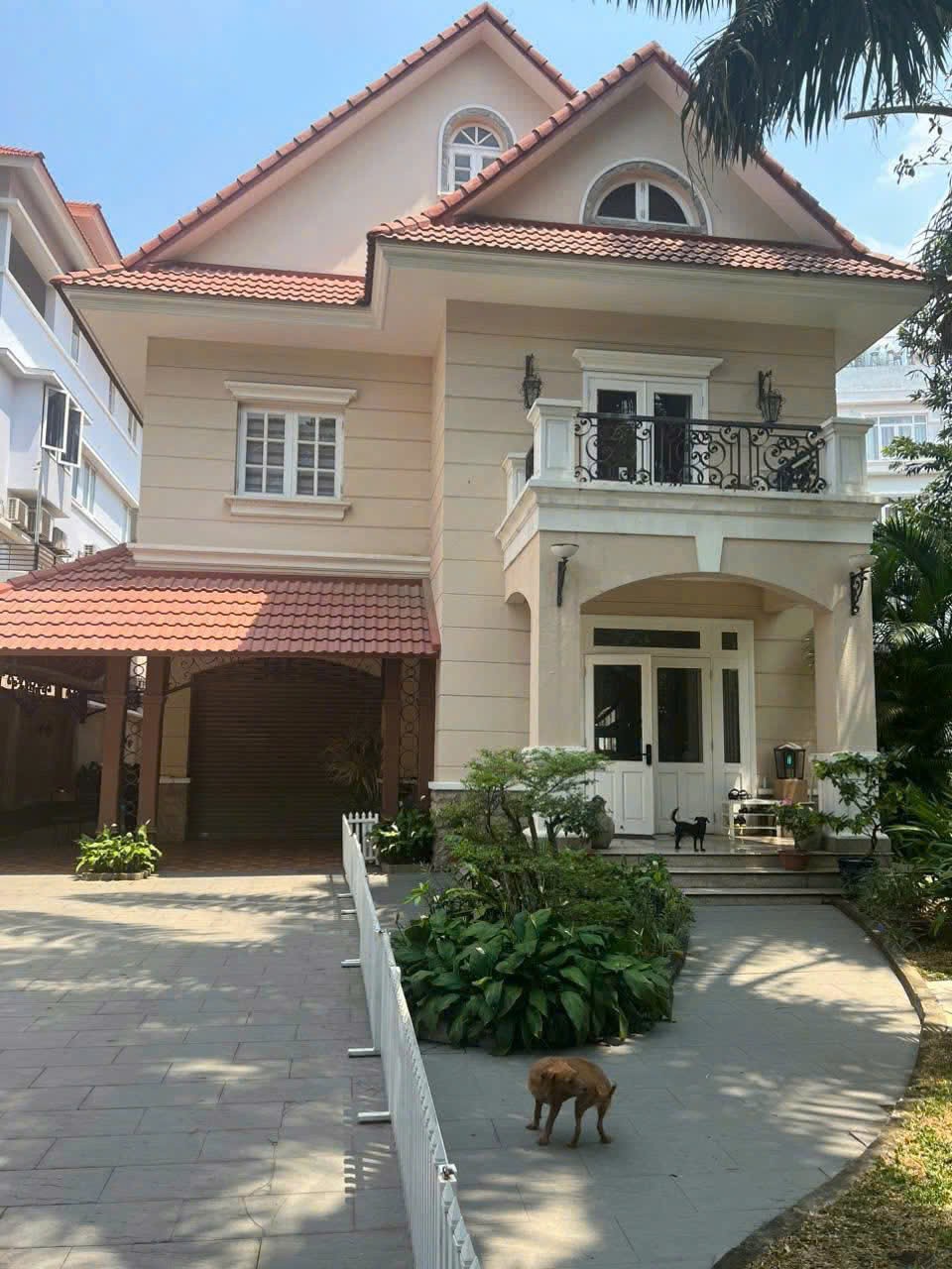 Cho thuê Nhà mặt tiền Phường Thảo Điền, Quận 2, Diện tích 750m², Giá Thương lượng 4