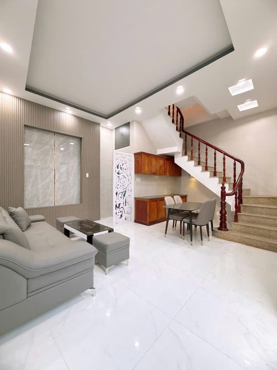NHÀ FULL NỘI THẤT 2 phòng ngủ - MẶT TIỀN HẺM KINH DOANH ĐƯỢC 4