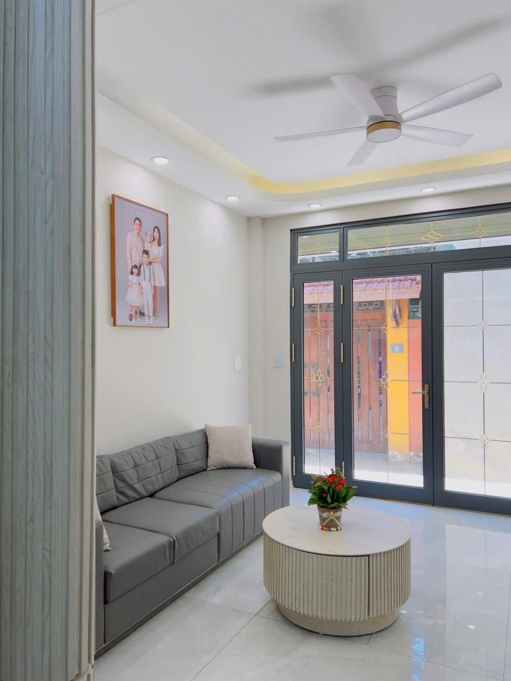 HIẾM NHÀ NGUYỄN LÂN-PHÂN LÔ-Ô TÔ-GẦN HỒ- 43M-5T GIÁ 7,45 TỶ 2