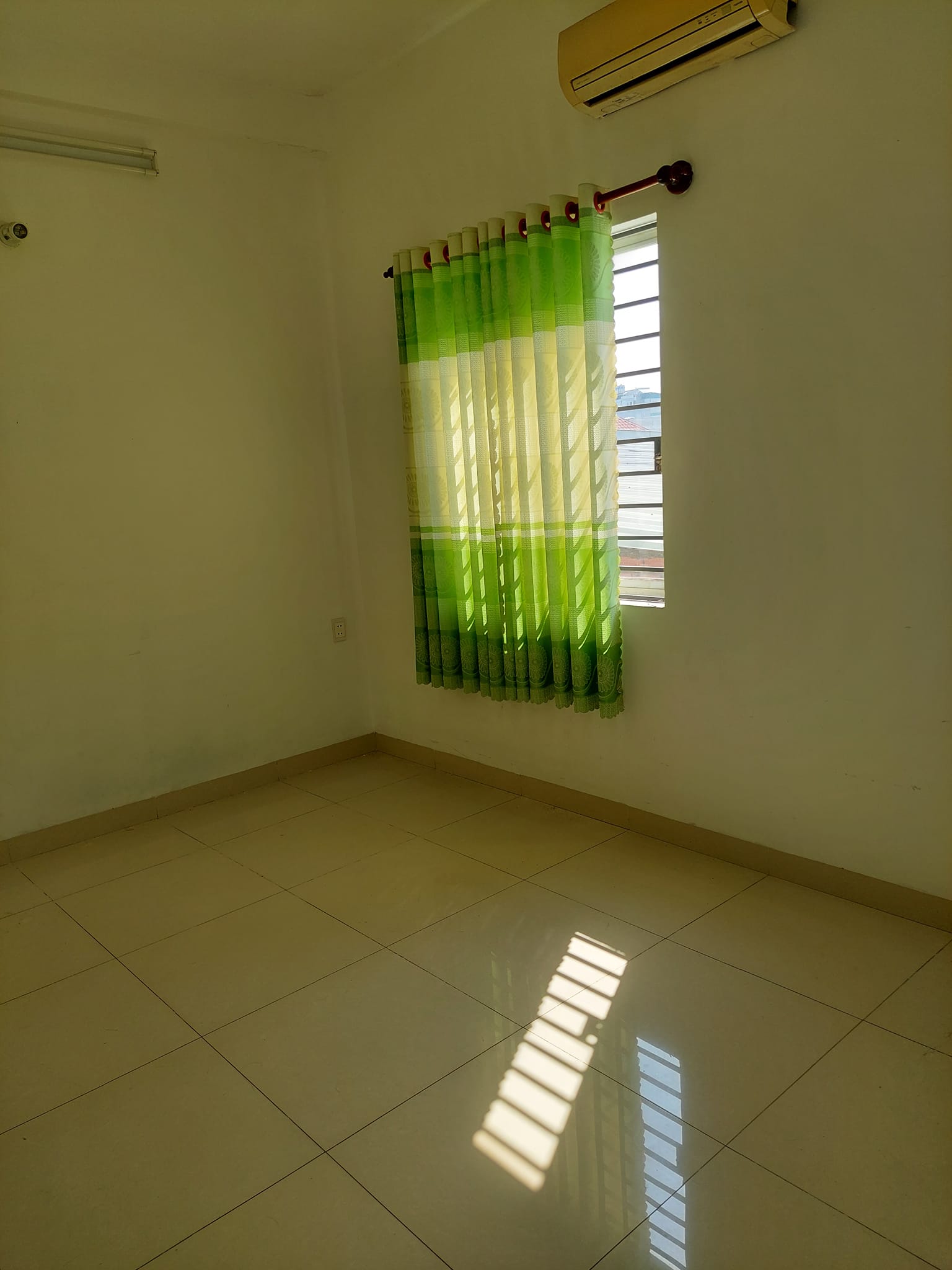 Bán nhà HẺM 8M Tân Sơn Nhì-ngang 12m-gần trường-170m2 chỉ 12 tỷ 4