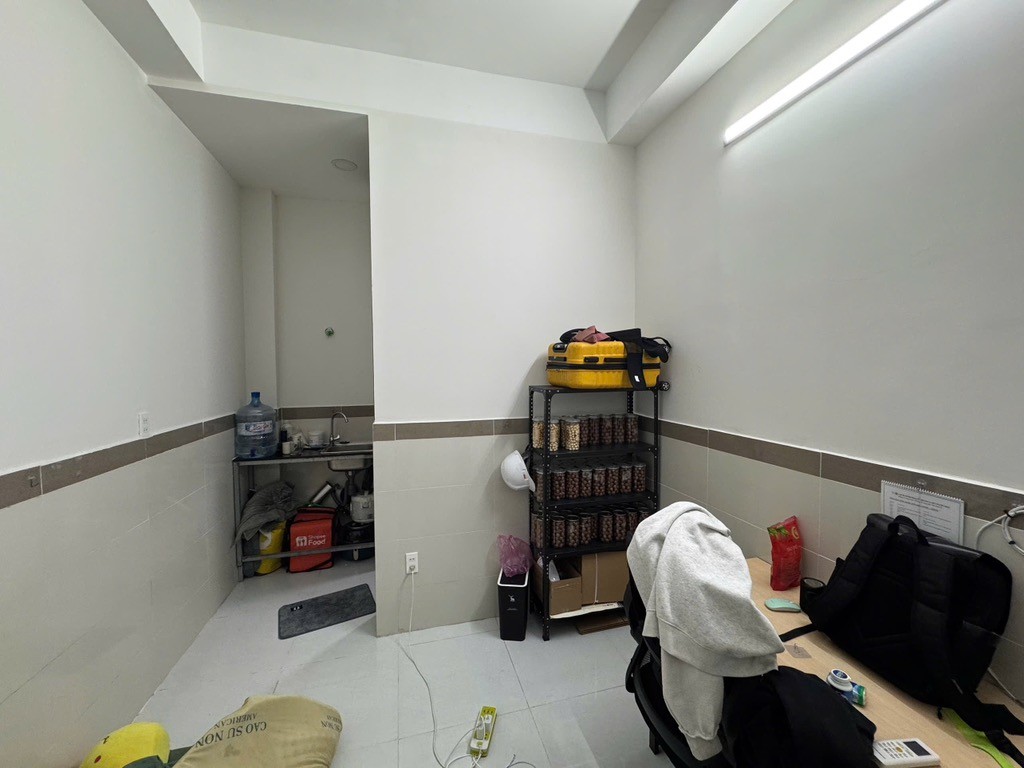 Căn hộ dịch vụ ngay chợ Rạch Ông 6 tầng Mới keng 140m2 chỉ 9 tỷ 8 3