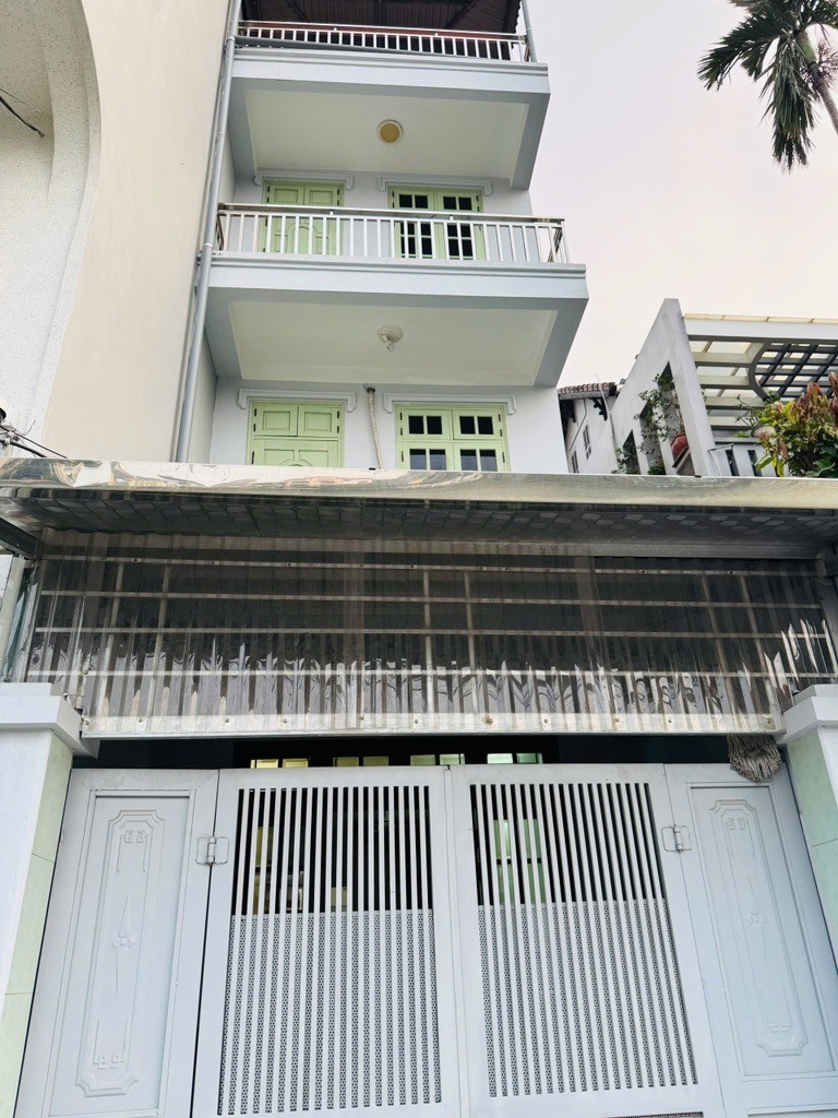 BÁN NHÀ BỒ ĐỀ 21 tỷ 82m VIEW HỒ KINH DOANH Ở PHÙ HỢP,LONG BIÊN HÀ NỘI 2