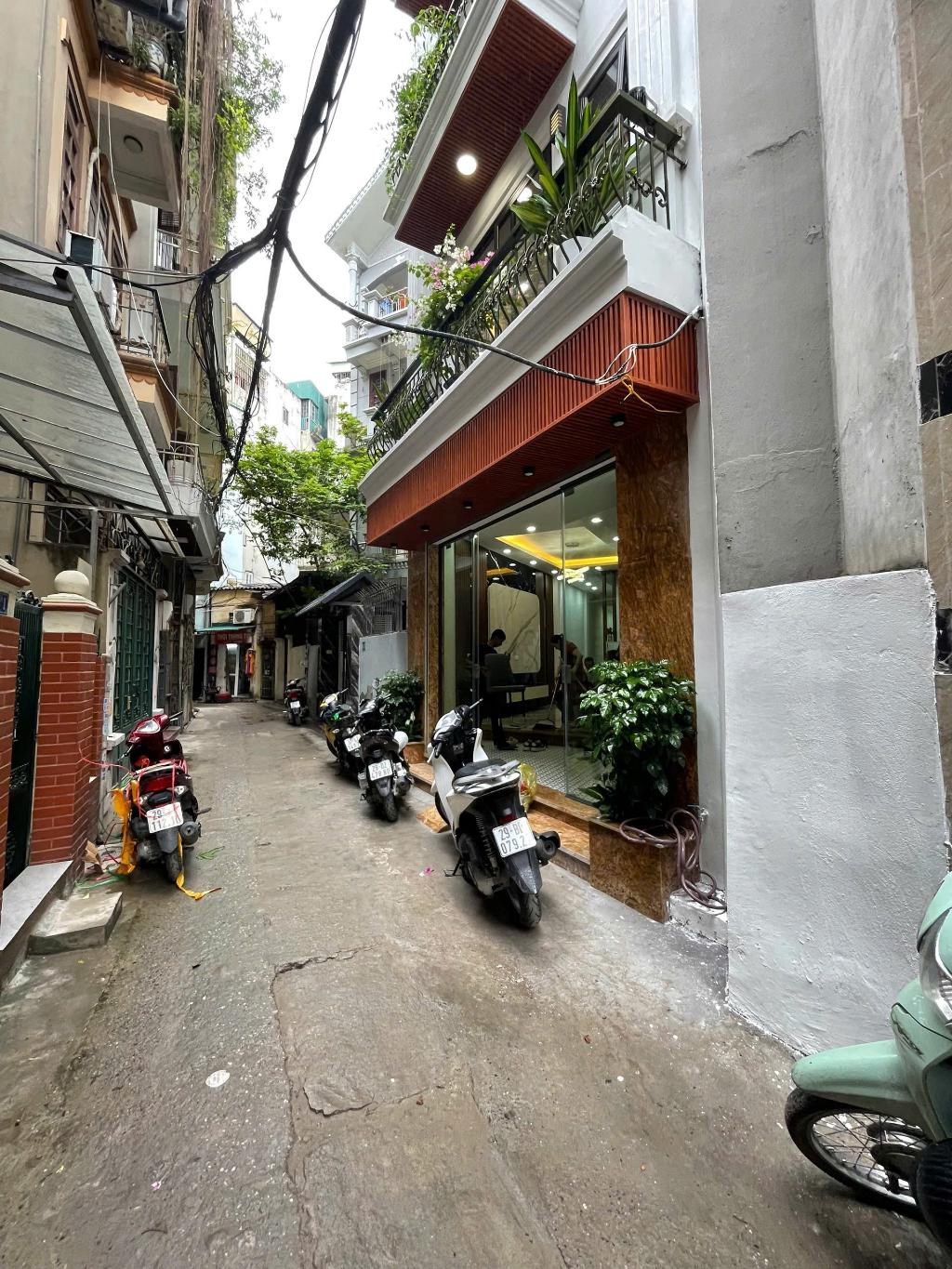 Cần bán Nhà mặt tiền đường Nguyễn An Ninh, Phường Tương Mai, Diện tích 62m², Giá Thương lượng