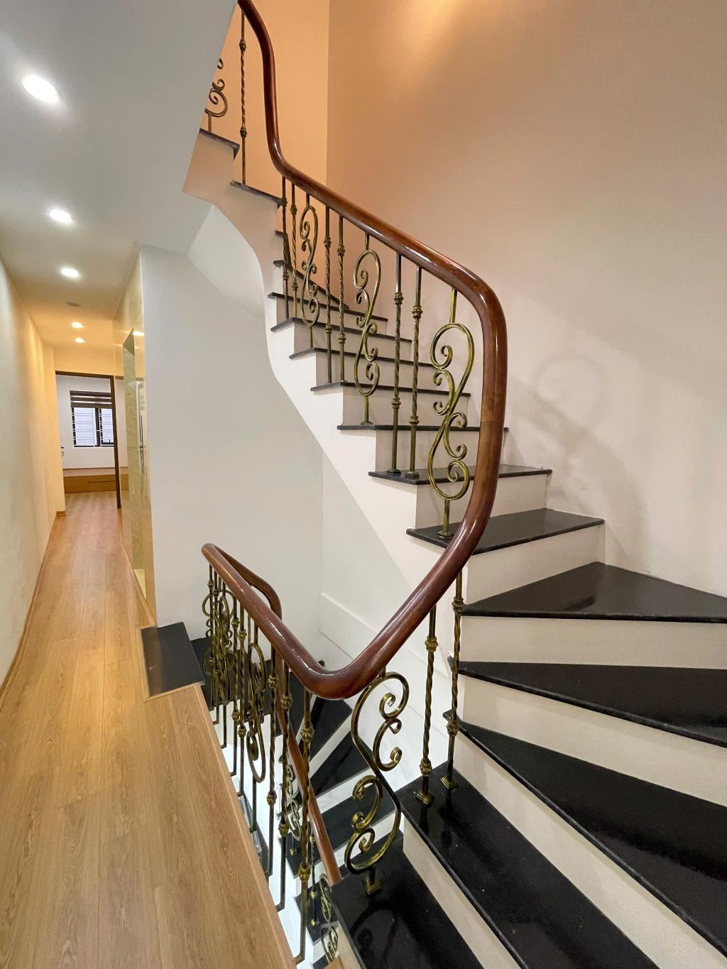 Cần bán Nhà mặt tiền đường Nguyễn An Ninh, Phường Tương Mai, Diện tích 62m², Giá Thương lượng 3