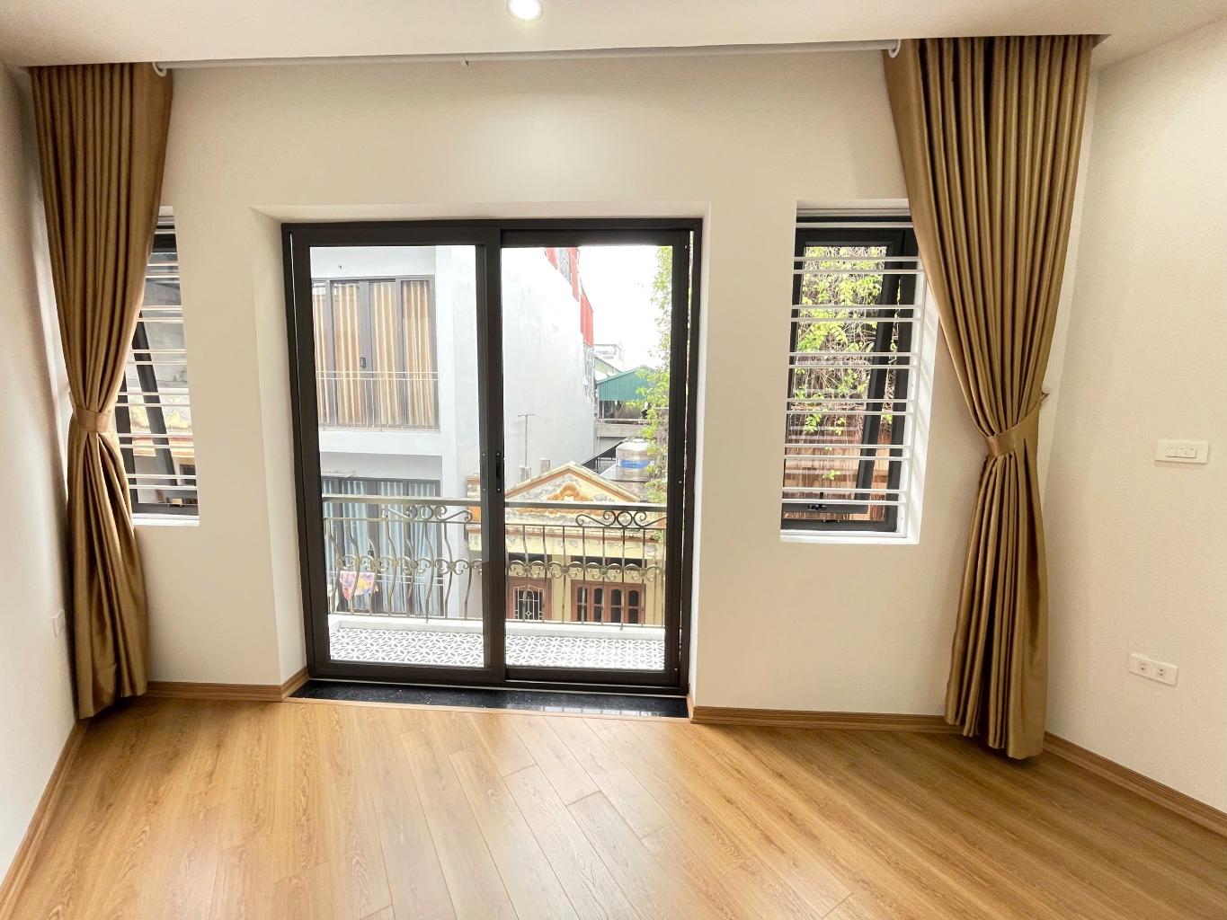 Cần bán Nhà mặt tiền đường Nguyễn An Ninh, Phường Tương Mai, Diện tích 62m², Giá Thương lượng 6