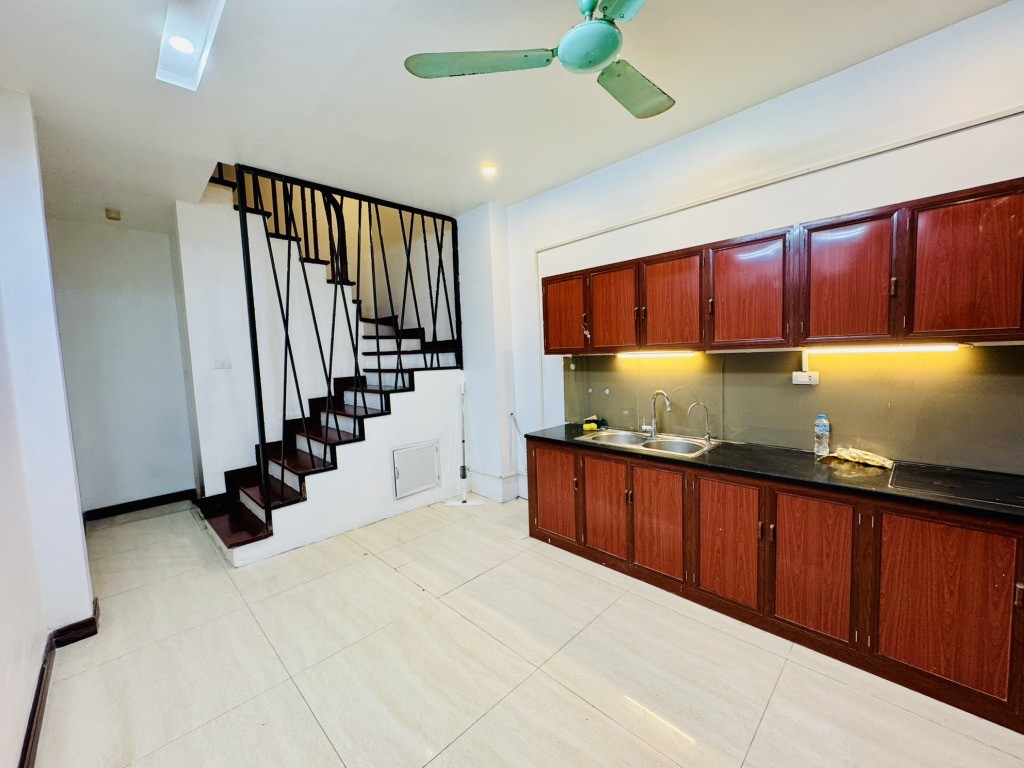 Bán nhà Ngọc Hà, Ba Đình, 30m2, 5 tầng, chỉ 6.98 tỷ 2