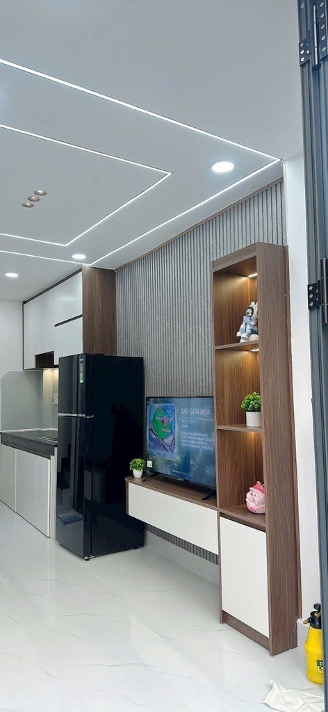 Khu sang hiếm nhà bán, hẻm sạch Bạch Đằng - p24, BT, 4 tầng - DT 3.7m x 6.5m - chỉ 4.950 tỷ thương 3