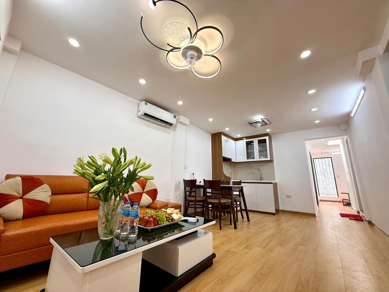 Cần bán Căn hộ chung cư đường Tạ Quang Bửu, Phường Bách Khoa, Diện tích 85m², Giá 4.5 Tỷ 2