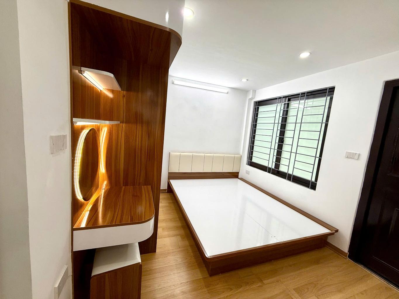 Cần bán Căn hộ chung cư đường Tạ Quang Bửu, Phường Bách Khoa, Diện tích 85m², Giá 4.5 Tỷ 3