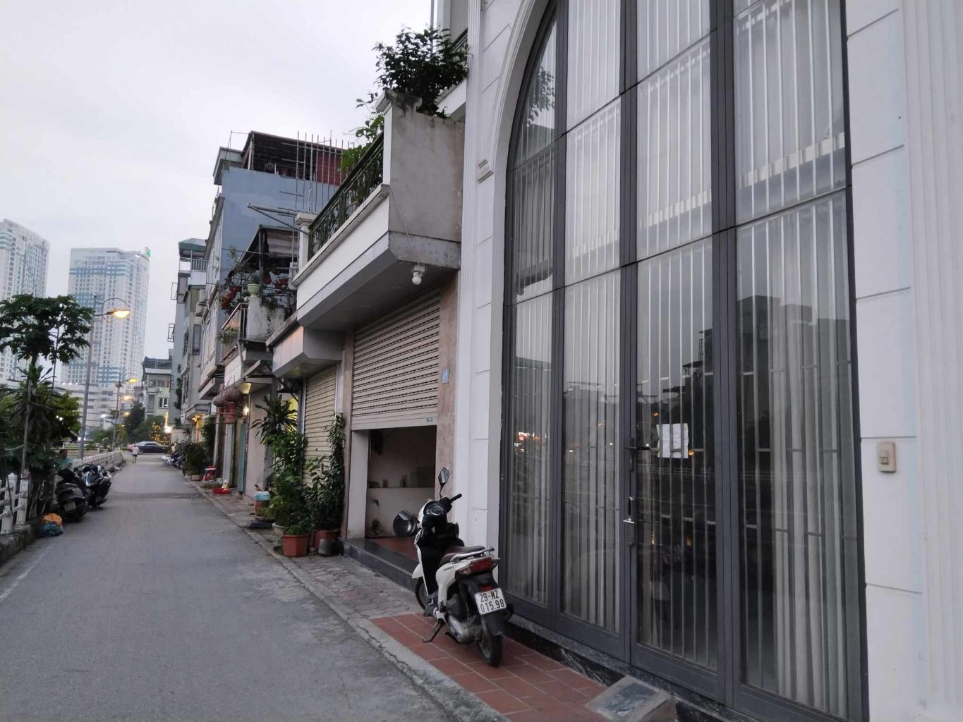 BÁN NHÀ NGỌC LÂM 26 tỷ 75m MẶT TIỀN 5m VIEW HỒ GẦN CÔNG VIÊN,LONG BIÊN 3