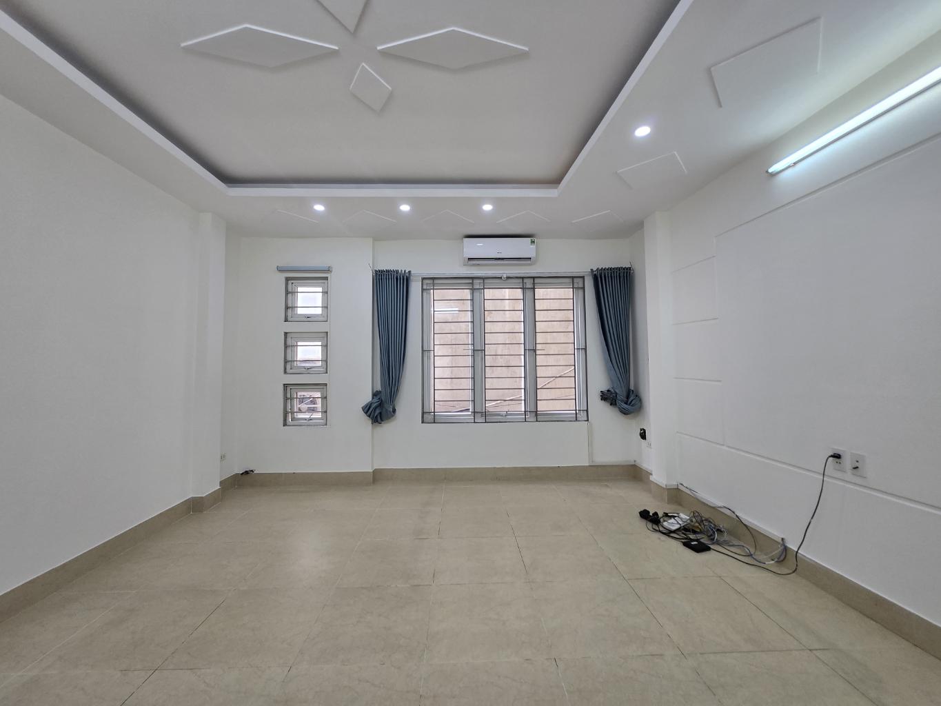 Cần bán Nhà mặt tiền đường Tân Mai, Phường Tân Mai, Diện tích 38m², Giá 7.5 Tỷ 3
