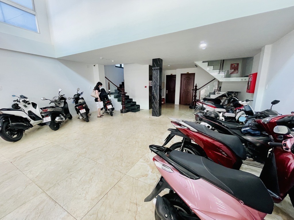 Căn hộ dịch vụ ngay chợ Rạch Ông 6 tầng Mới keng 140m2 chỉ 9 tỷ 8