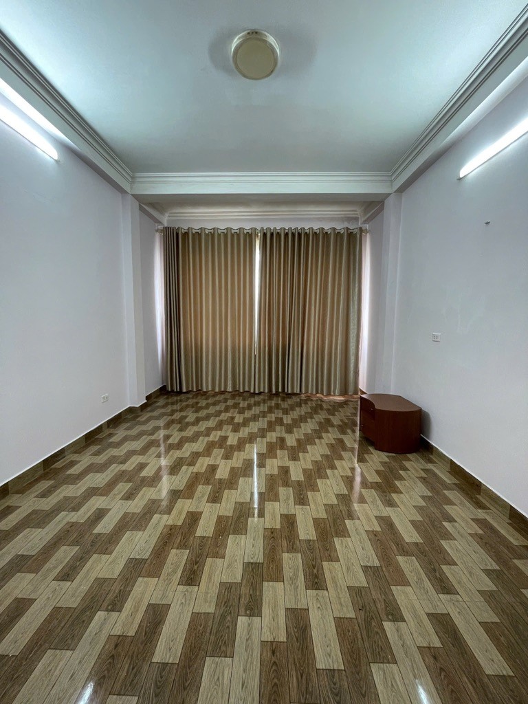 Cần bán Nhà mặt tiền đường Tây Trà, Phường Thanh Trì, Diện tích 40m², Giá 15.8 Tỷ 5