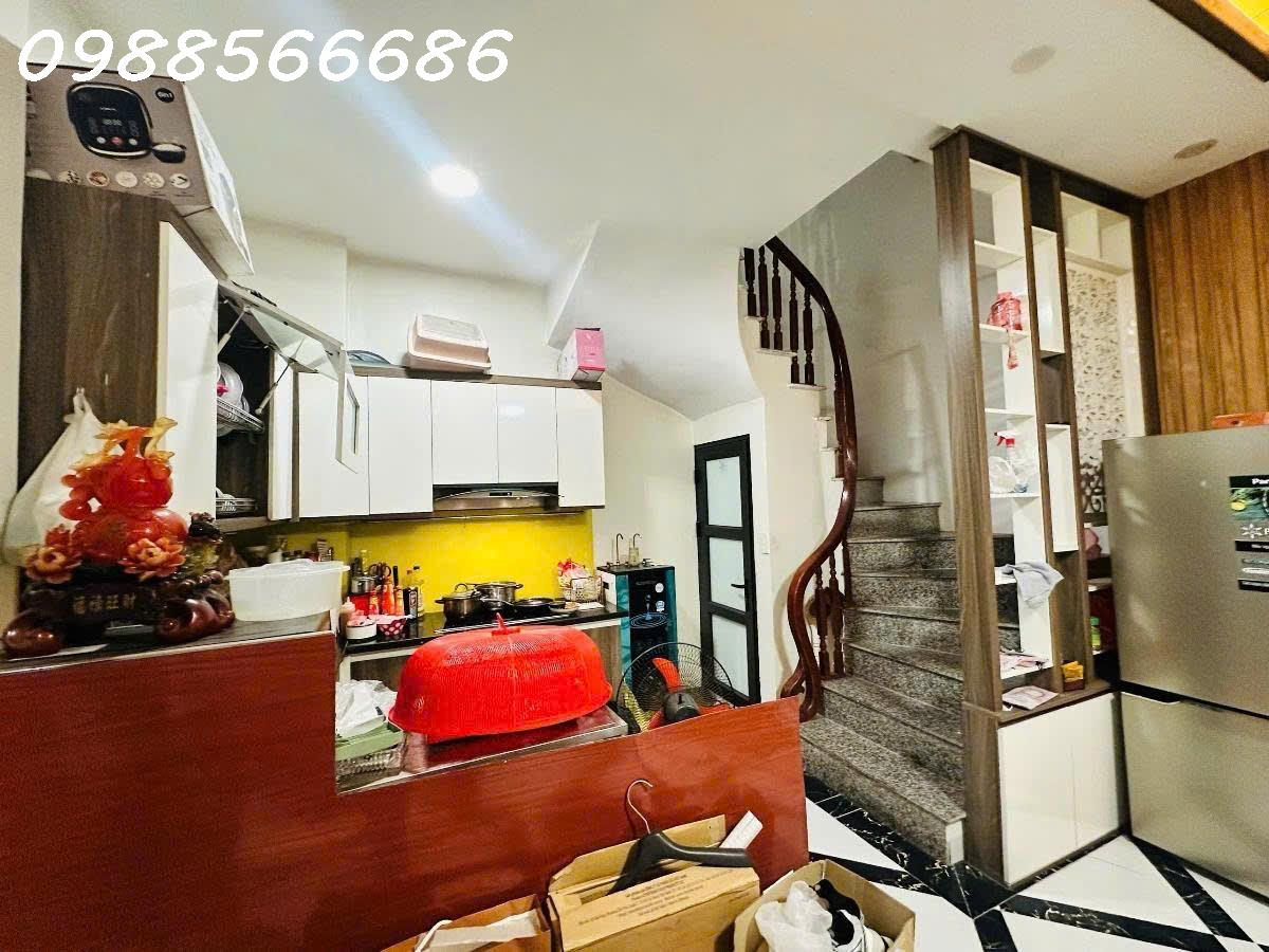 BÁN NHÀ HOA HẬU TÂY HỒ – MỚI ĐẸP NHƯ KHÁCH SẠN 5– GẦN HỒ TÂY – 5 TẦNG FULL NỘI THẤT – CHỈ 3
