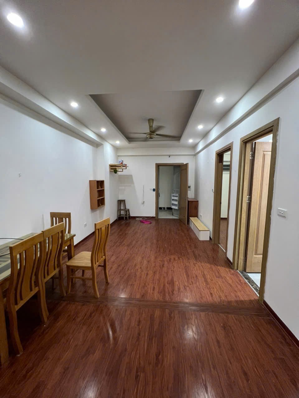 Chính chủ cần bán gấp căn hộ góc phụ view nhìn Hồ, full nội thất tại KDT Thanh Hà Cienco 5 2