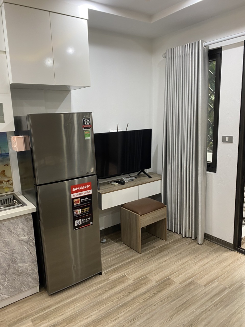 Cho thuê Apartment tại Trích Sài, Tây Hồ Full thất cao cấp View toàn mặt hồ Tây. Chỉ 6tr 3