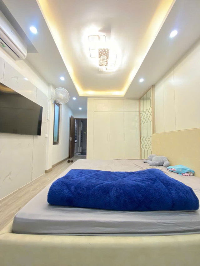 NGÕ THÔNG RỘNG - Ô TÔ ĐỖ CỬA - KINH DOANH Trường Chinh 40m2,X 6 tầng,mặt tiền 3.4m, 14.5 tỷ Đống 3