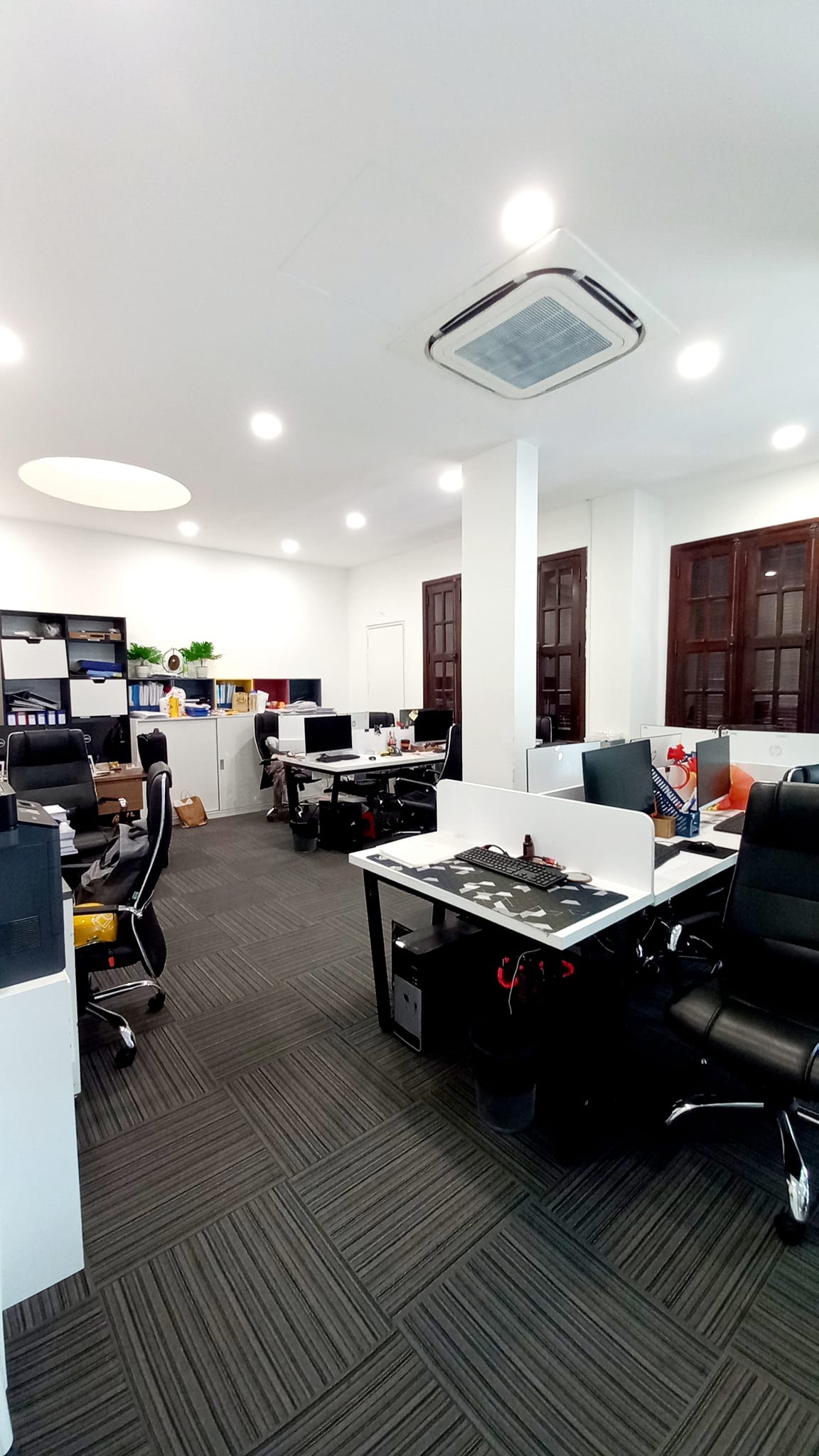 Bán tòa nhà văn phòng Phan Anh-hẻm 5m-ngang 10m-thang máy-cạnh chợ-13 tỷ hơn