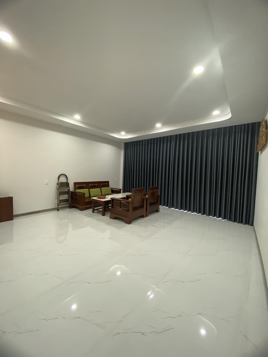 PHO14 Bán nhà 5 tầng có thang máy mặt tiền Trần Nguyên Hãn 17