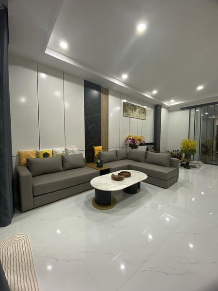 PHO14 Bán nhà 5 tầng có thang máy mặt tiền Trần Nguyên Hãn 20