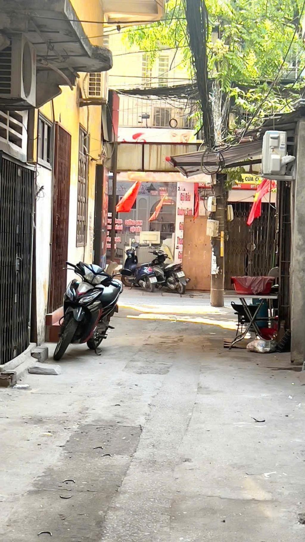 BÁN NHÀ CĂN GÓC – 6 TẦNG – 20M RA Ô TÔ – TRUNG TÂM THANH XUÂN
