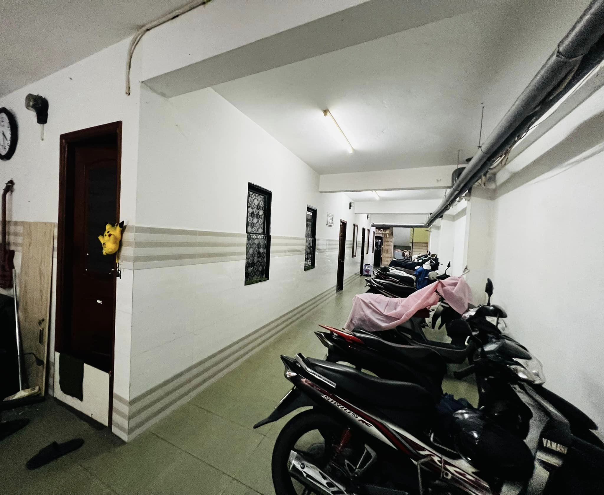 Bán nhà hẻm 6m kế chợ Tân Hương-33PN-ngang 8m-sổ vuông+thang máy-110tr/tháng-giá tốt 2
