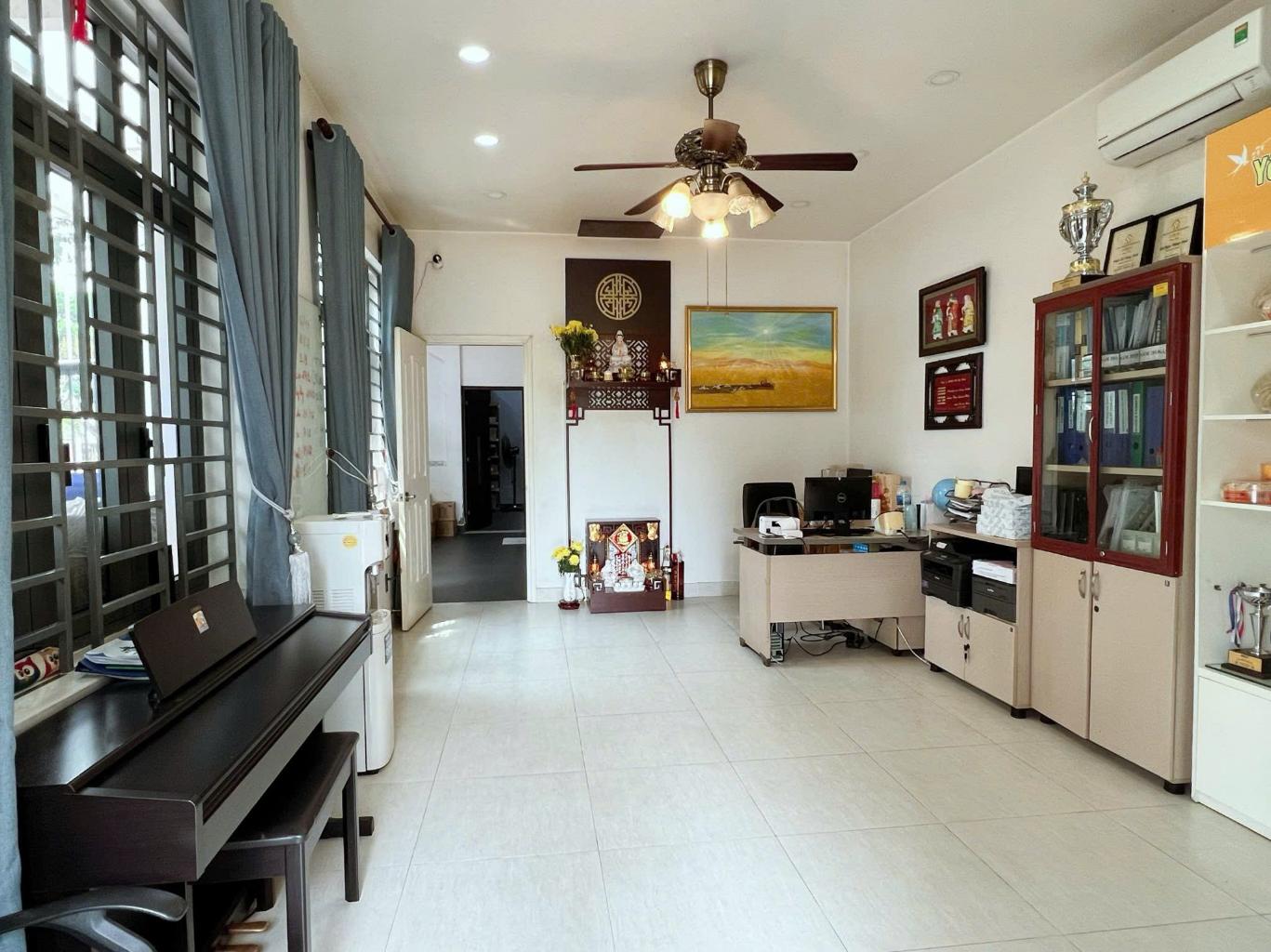 Biệt thự gần công viên 7x26 Bình Hưng Bình Chánh Chỉ 17 tỷ nhỉnh 2