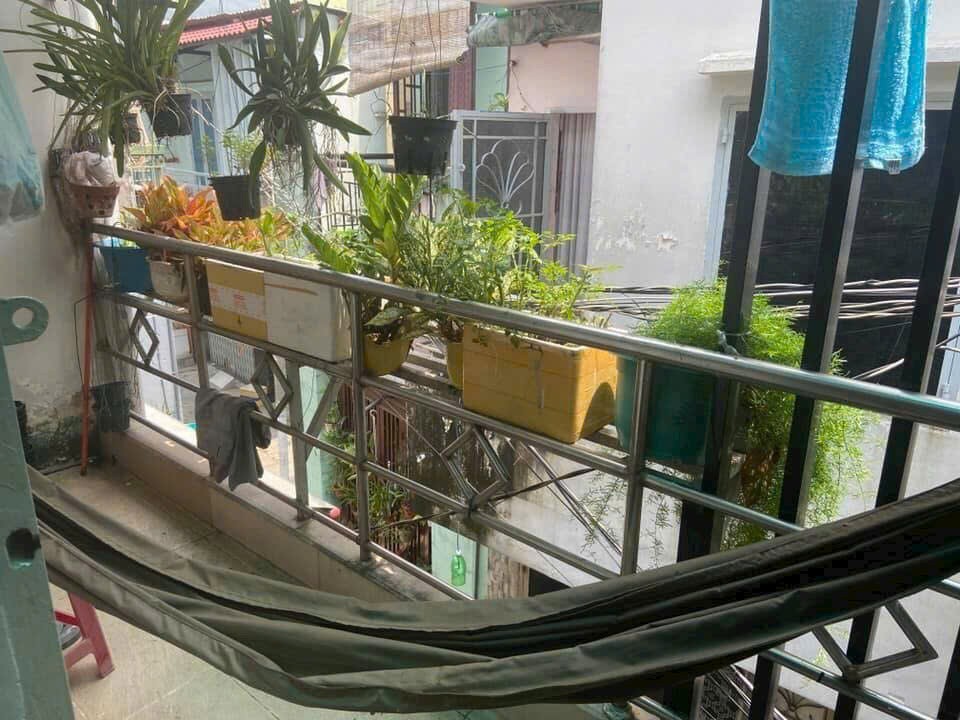 Chỉ 4.1 tỷ sở hữu: nhà chính chủ Nơ Trang Long, QBT - 3.5 x 10m - 2 tầng - tiện xây mới - 3