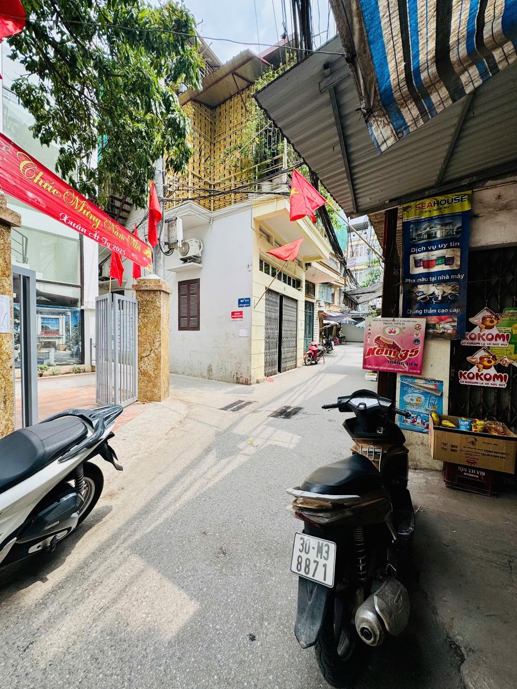 Cần bán Nhà mặt tiền đường Hoàng Mai, Phường Hoàng Văn Thụ, Diện tích 65m², Giá 13.8 Tỷ 2