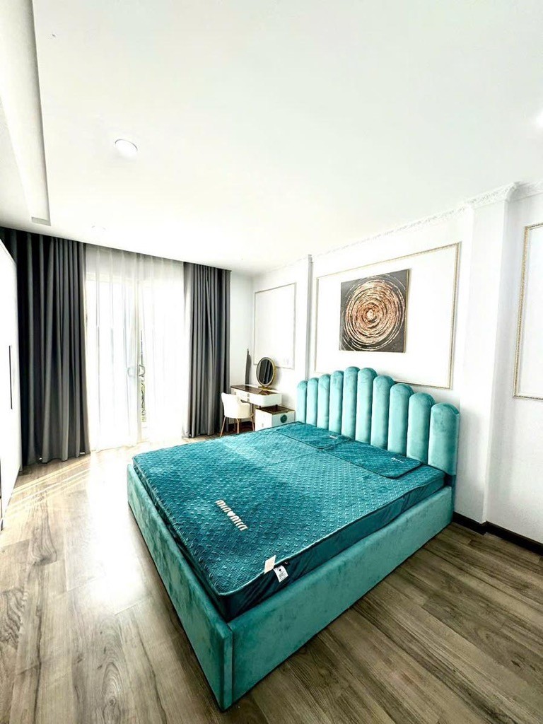 Cần bán Nhà mặt tiền đường Thanh Nhàn, Phường Thanh Nhàn, Diện tích 43m², Giá 17.8 Tỷ 5