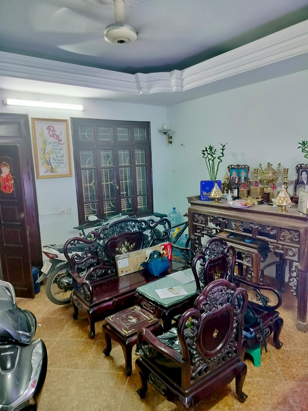 Bán nhà Kim Mã, Ba Đình, lô góc, ngõ thông, 47m2, 4 tầng, Mt 5.3m, chỉ 10.7 tỷ